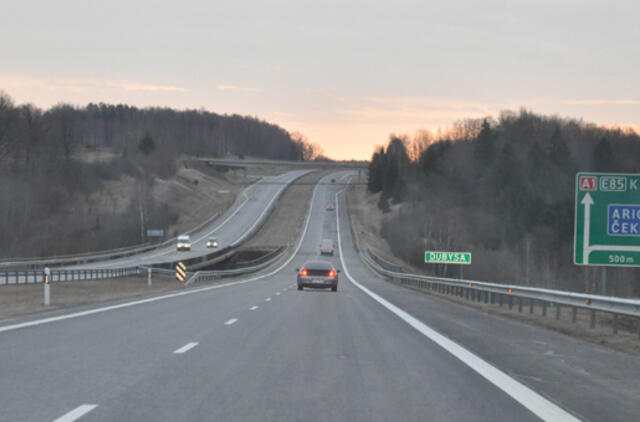 Nuo balandžio 1-osios keičiasi reikalavimai vairuotojams