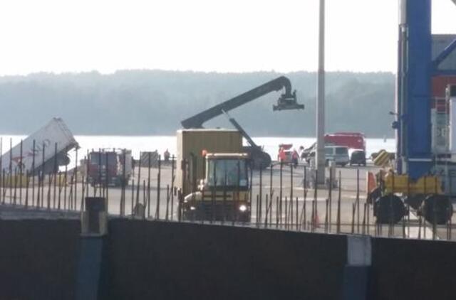 Į Kuršių marias įvažiavo sunkvežimis