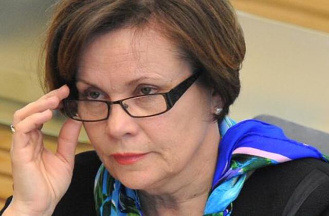 Siūloma pereiti prie nuolatinės visuotinės karo prievolės