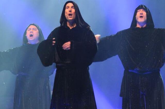 "Vienuolių" grupė "Gregorian" prikaustė paslaptingumu