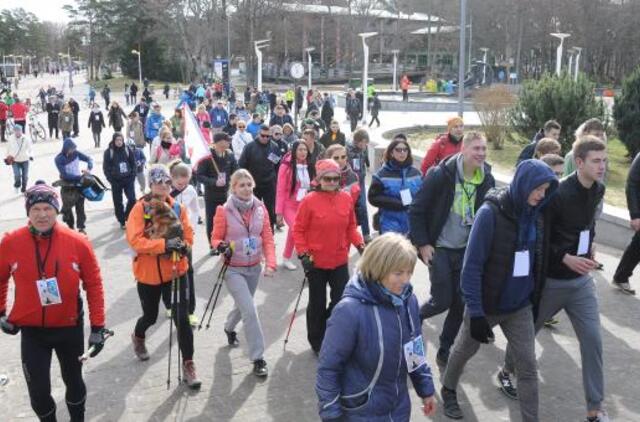 "Gintaro keliu" į Šventąją iškeliavo per 300 žygeivių