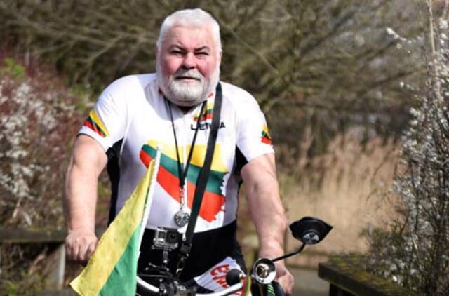 Iš Londono į Klaipėdą parmins dviračiu