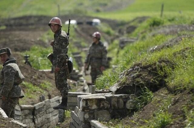 Kalnų Karabache žuvo du kariai