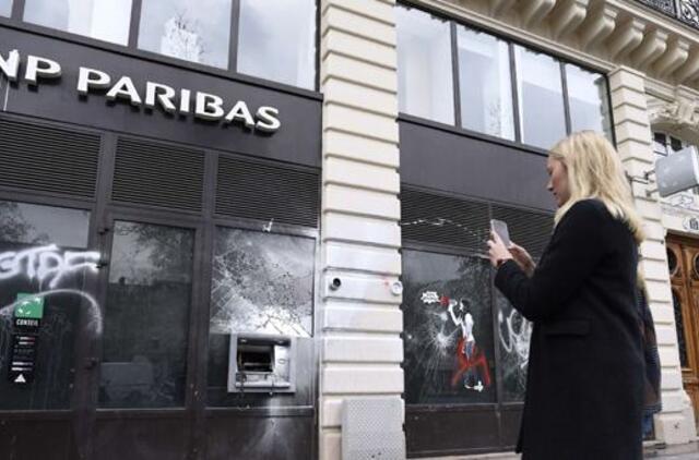 Per riaušes Paryžiuje sulaikyta daugiau kaip 20 žmonių