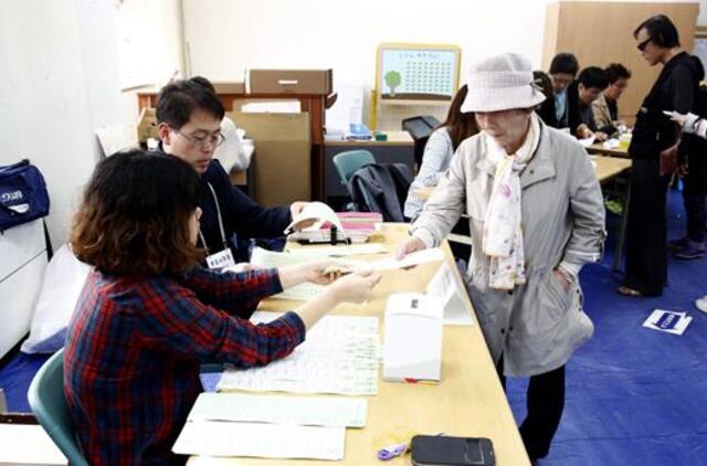 Pietų Korėjoje vyksta parlamento rinkimai