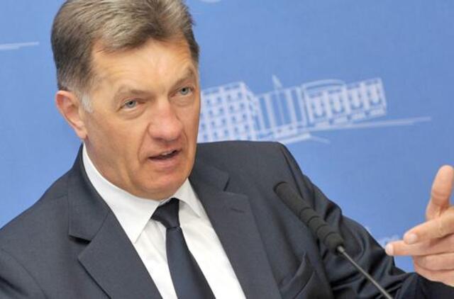 Premjeras ragina neprotestuoti dėl socialinio modelio