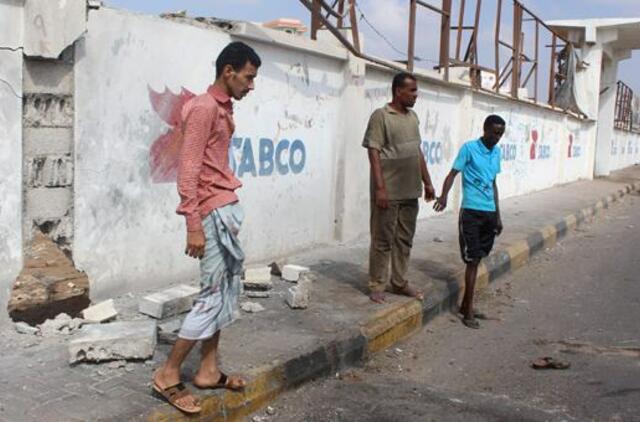 Savižudis sprogdintojas pražudė keturis žmones Jemeno Adeno mieste