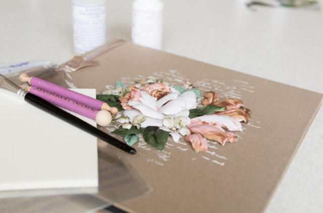 Sospeso trasparente - užburianti erdvinio dekoro technika