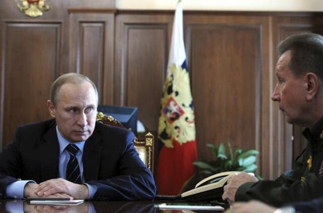 Vladimiras Putinas pertvarko saugumo organus ir įkuria nacionalinę gvardiją