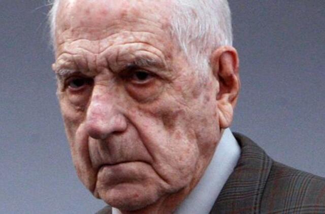 Argentinos teismas nuteisė buvusį diktatorių dėl žmogaus teisių pažeidimų