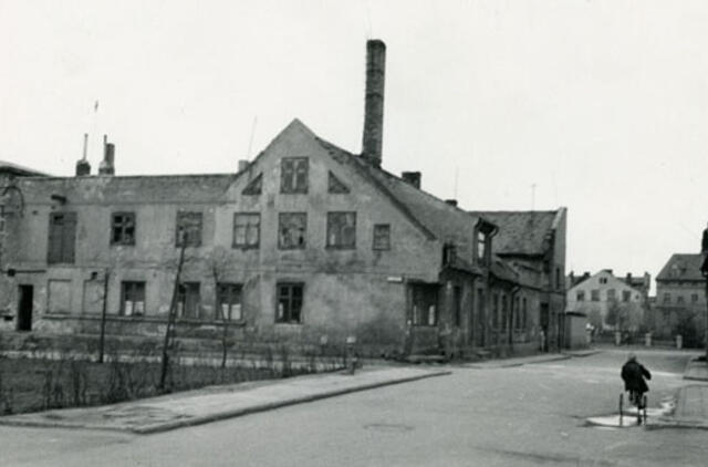 Klaipėdos akvarelės: namai ir žmonės (442)