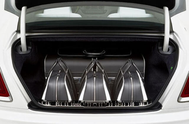 Lagaminai, brangesni už naujus automobilius