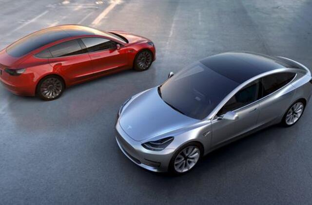 "Tesla" didins automobilių gamybą