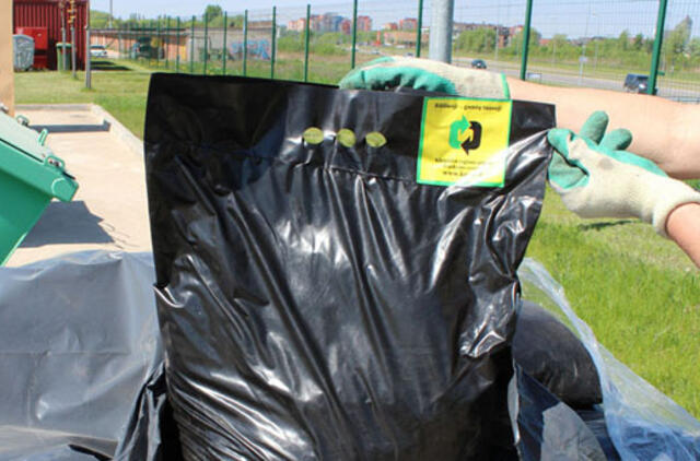 Už atliekas dovanoja komposto