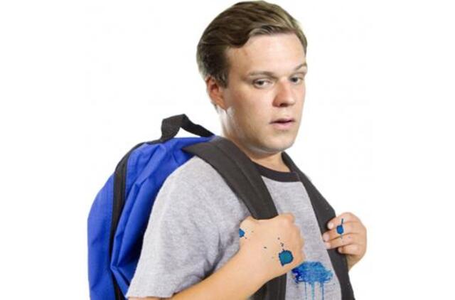 Anūkas pagautas nusirašinėjantis