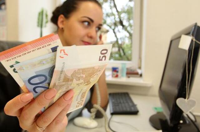 Įstatymu siūloma reglamentuoti išeitines išmokas darbuotojams
