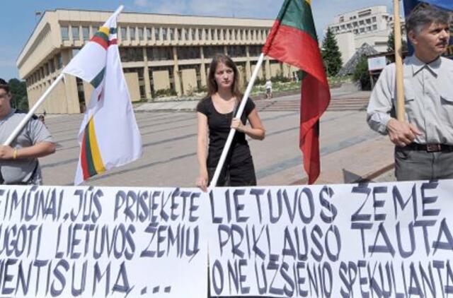 Kovoje dėl žemės galo dar nematyti