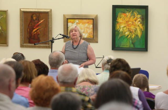 Kvietė prisiminti senuosius Girulių takus