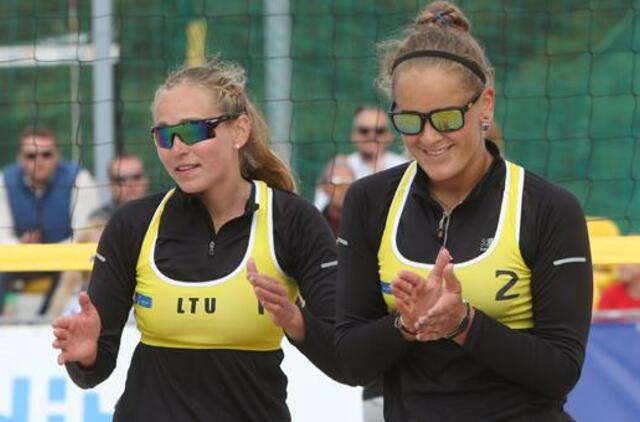 Paplūdimio tinklininkės Urtė Andriukaitytė ir Irina Zobnina turnyre Vilniuje užėmė antrąją vietą