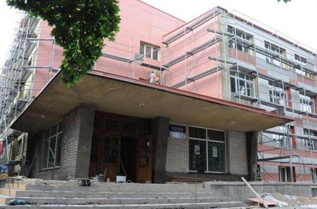 Renovuos vieną mokyklą