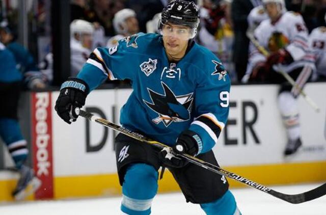 "Sharks" su Dainiumi Zubrumi sušvelnino NHL finale serijos rezultatą