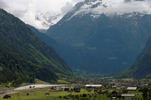 Šveicarija: atidaromas ilgiausias pasaulyje geležinkelio tunelis