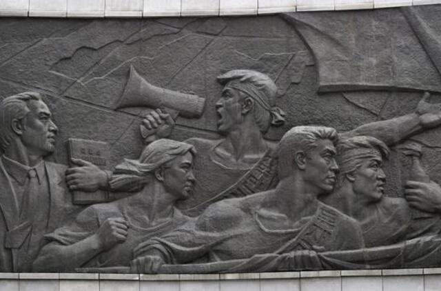 "Yonhap": Šiaurės Korėja ginkluoja savo katerius Jungtinėse Valstijose pagamintais kulkosvaidžiais