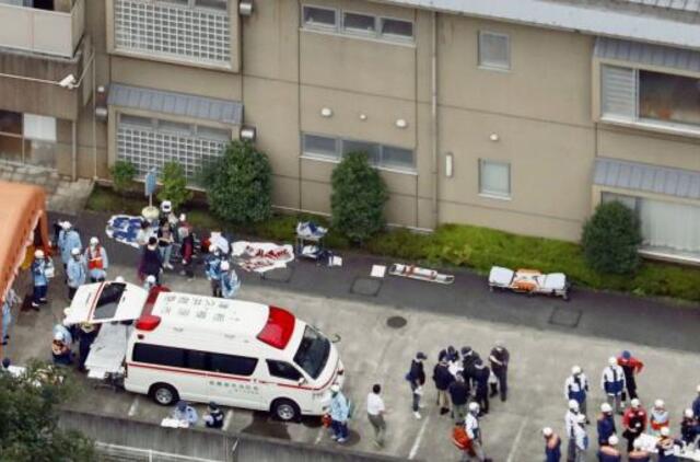 Japonijoje vyras peiliu nužudė 19 žmonių