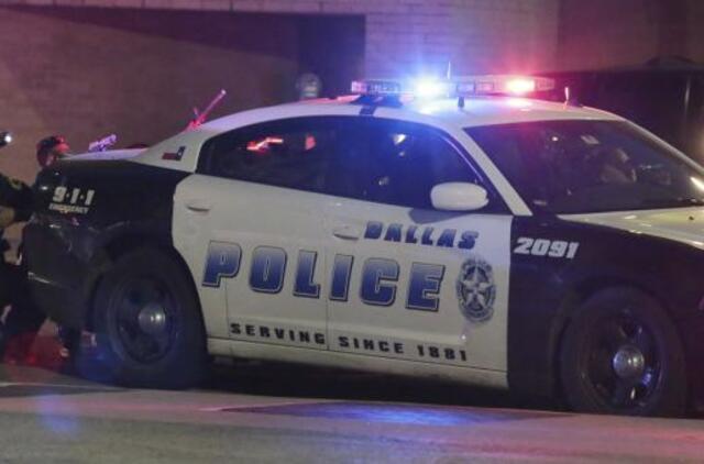 Dalasas: mirė penktasis pašautas policininkas