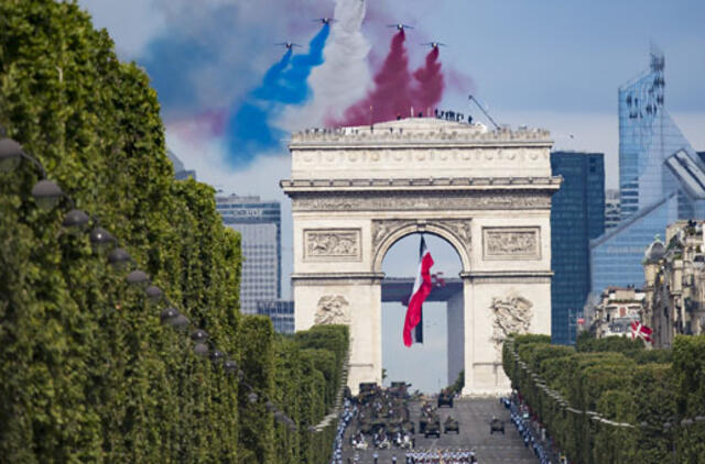 Nepaprastoji padėtis Prancūzijoje bus atšaukta liepos 26-ąją