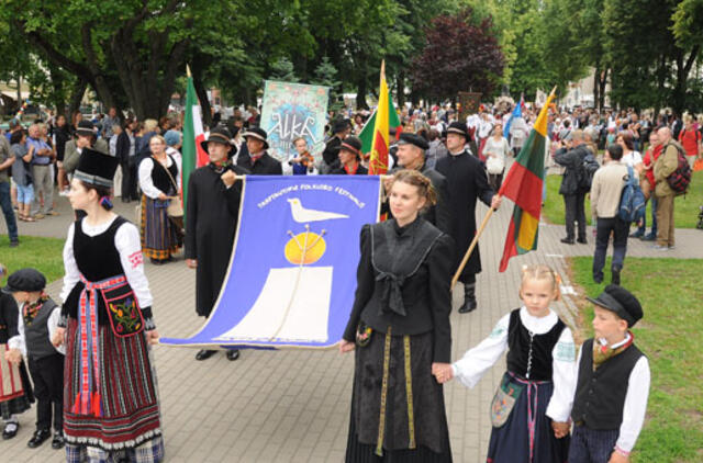 Savaitgalį Klaipėda skambėjo folkloro garsais