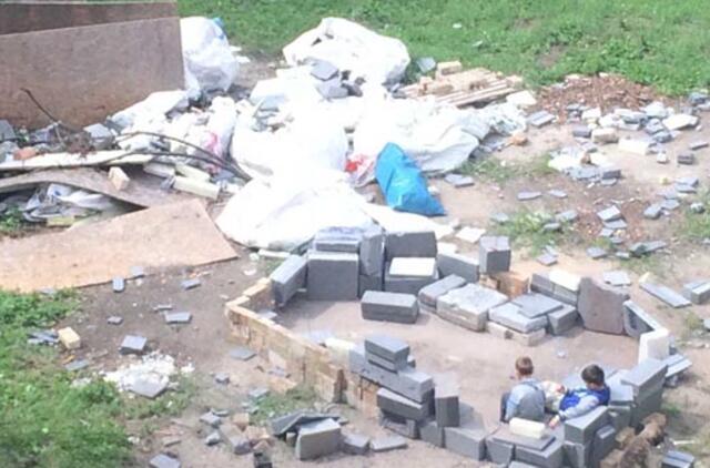 Statybinės atliekos tapo vaikų žaislais