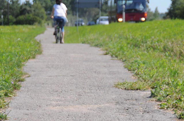 Dviračių taką tiesti nori 12 bendrovių