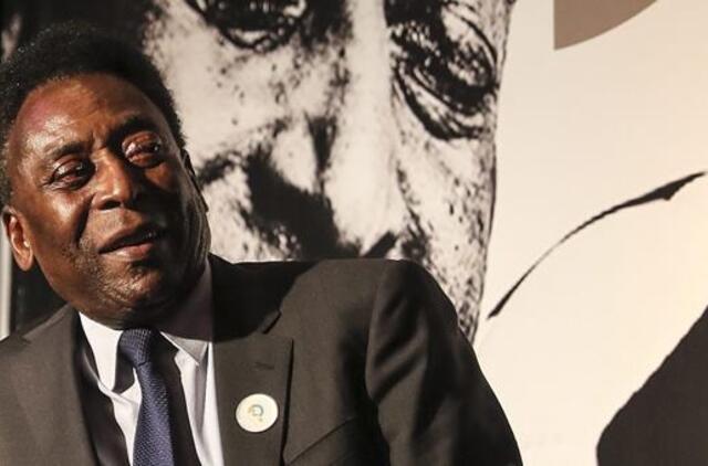 Legendiniam futbolininkui Pelė pasiūlyta uždegti Rio de Žaneiro olimpinių žaidynių ugnį