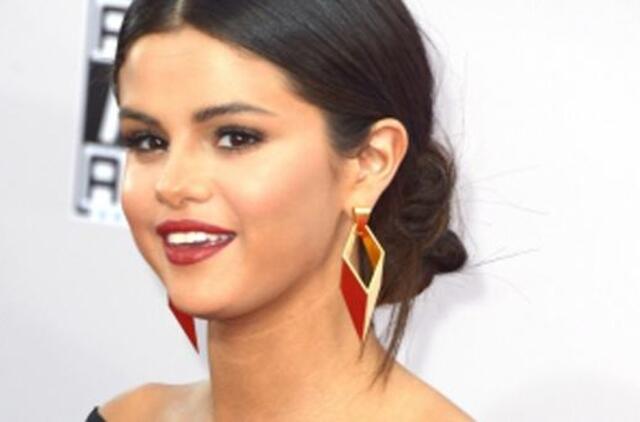 Gražuolė, nemėgstanti eiti į pasimatymus