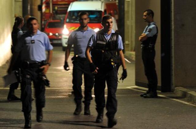 Kaliniai Prancūzijos kalėjime iš prižiūrėtojo pagrobė raktus ir sukėlė maištą