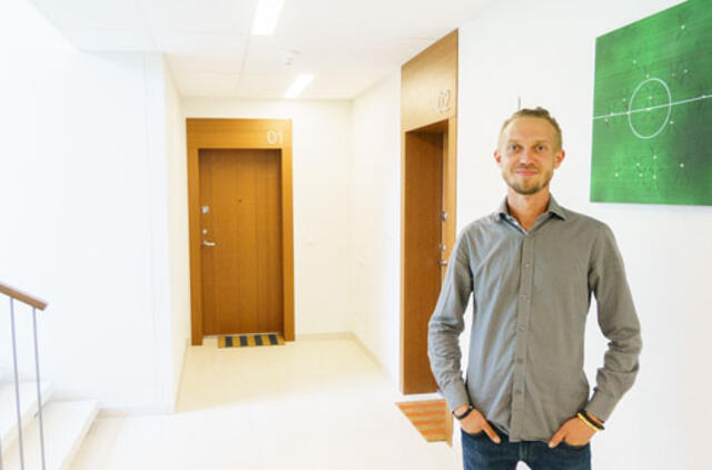 Karolis Janulis surengė parodą namų laiptinėse