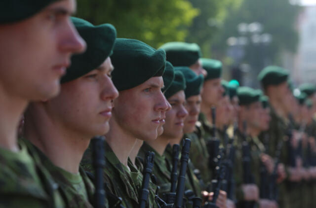 Klaipėdoje tarnybą baigia 50 šauktinių