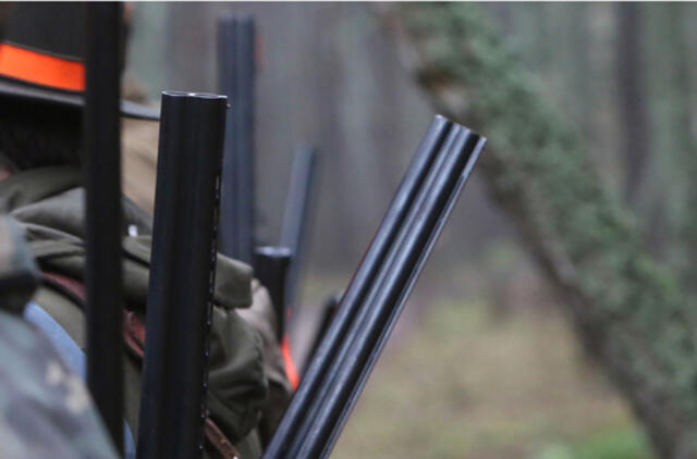 Medžioklėje neleista naudoti naktinių taikiklių