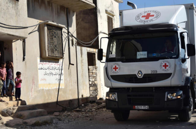 Sirija: humanitarinės pagalbos konvojus netoli Alepo tapo oro antskrydžio taikiniu