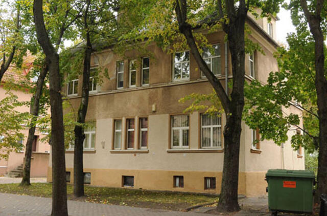 Klaipėdos akvarelės: namai ir žmonės (461)