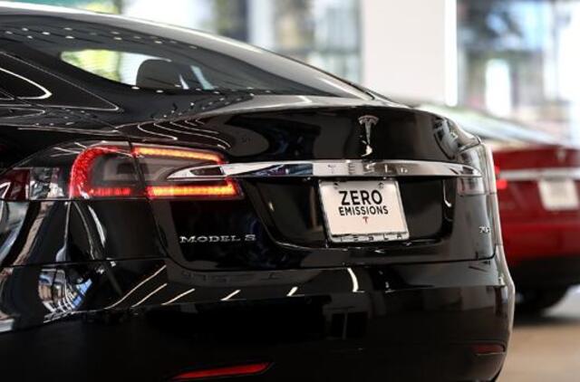 "Tesla" pirmą kartą per trejus metus pranešė apie išaugusį ketvirčio pelną