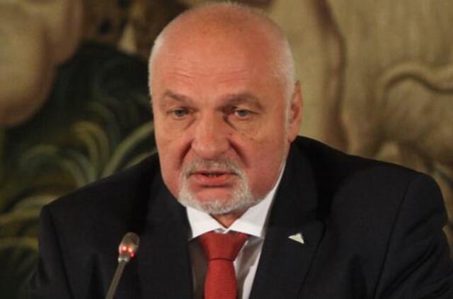 Valentinas Mazuronis nebevadovaus Darbo partijai