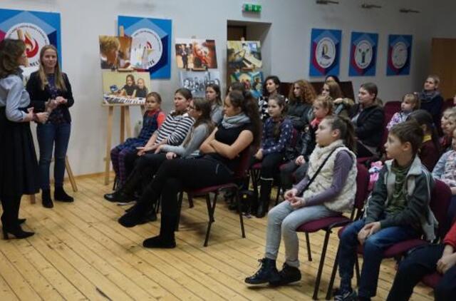 Virginijos Kochanskytės UNICEF misijų istorijos