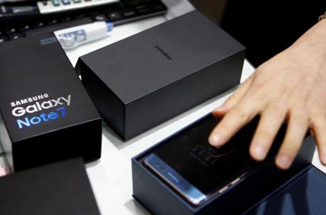 Vis daugiau oro linijų draudžia įsinešti "Note 7"