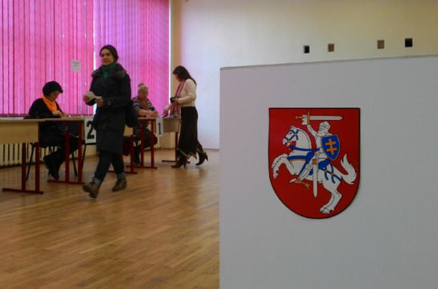 VRK patvirtino pirmojo rinkimų turo rezultatus visose vienmandatėse apygardose