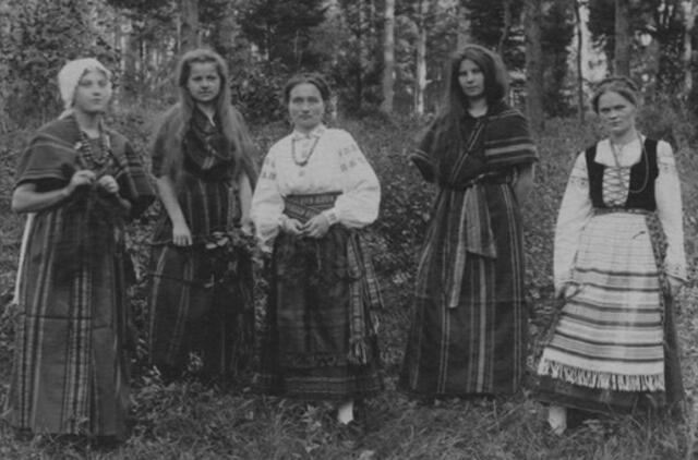 Apie Lidiją Bajoraitę iš Balandžių kaimo