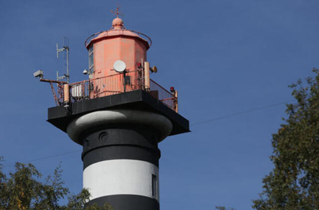 Metas keisti švyturių "kepures"