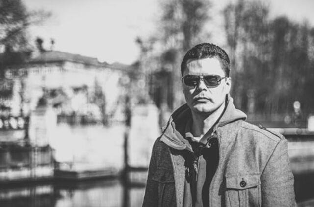 Naujausias albumas - seneliui atminti