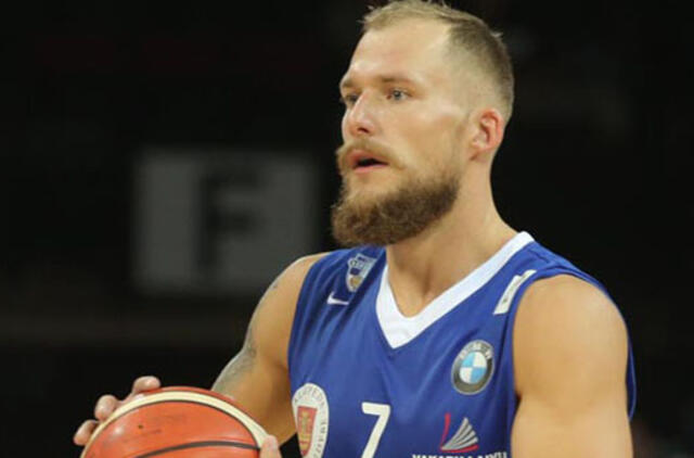 "Neptūną" persekioja traumos ir ligos